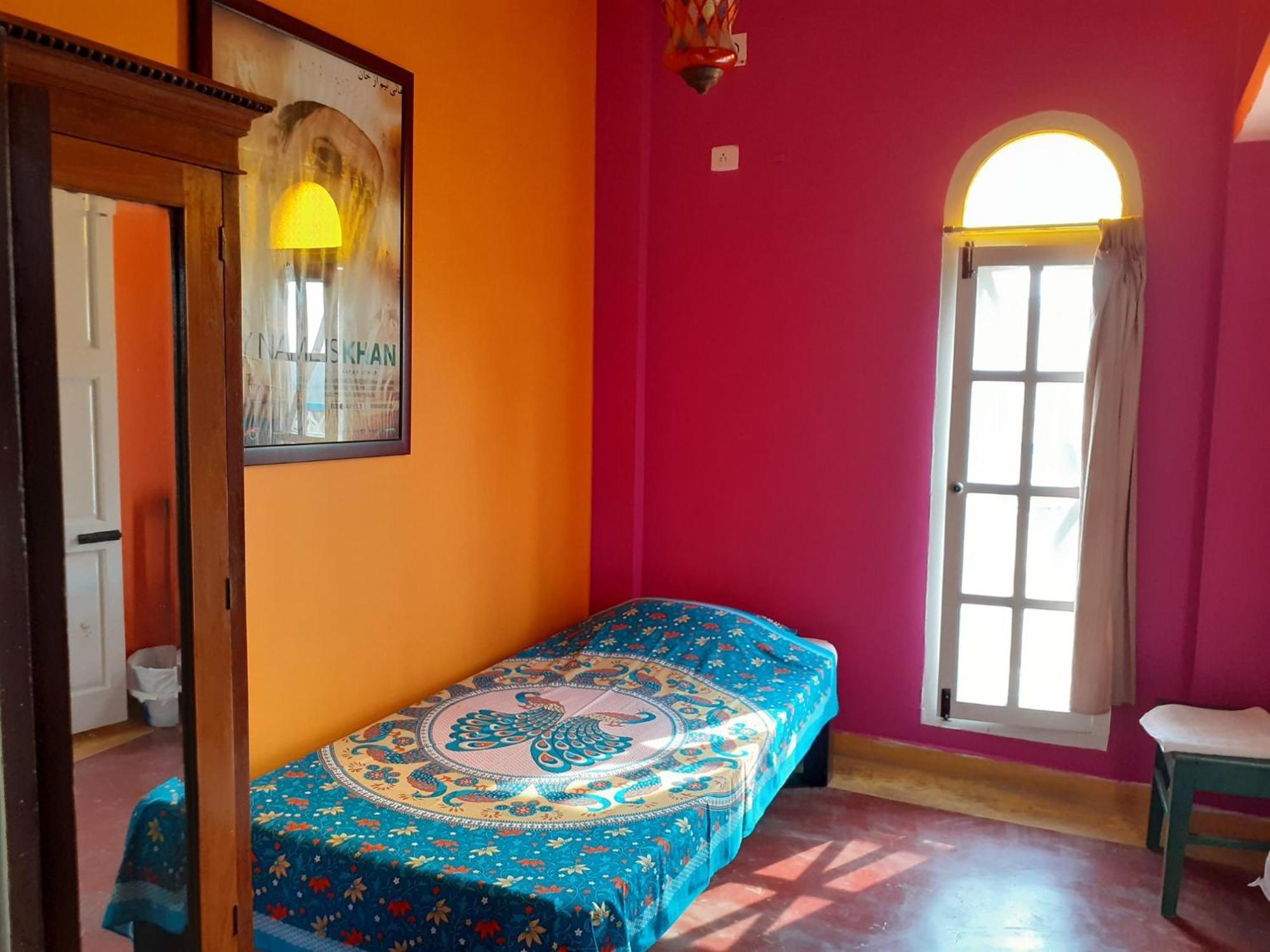 Holi-Wood Guesthouse Puduččéri Exteriér fotografie