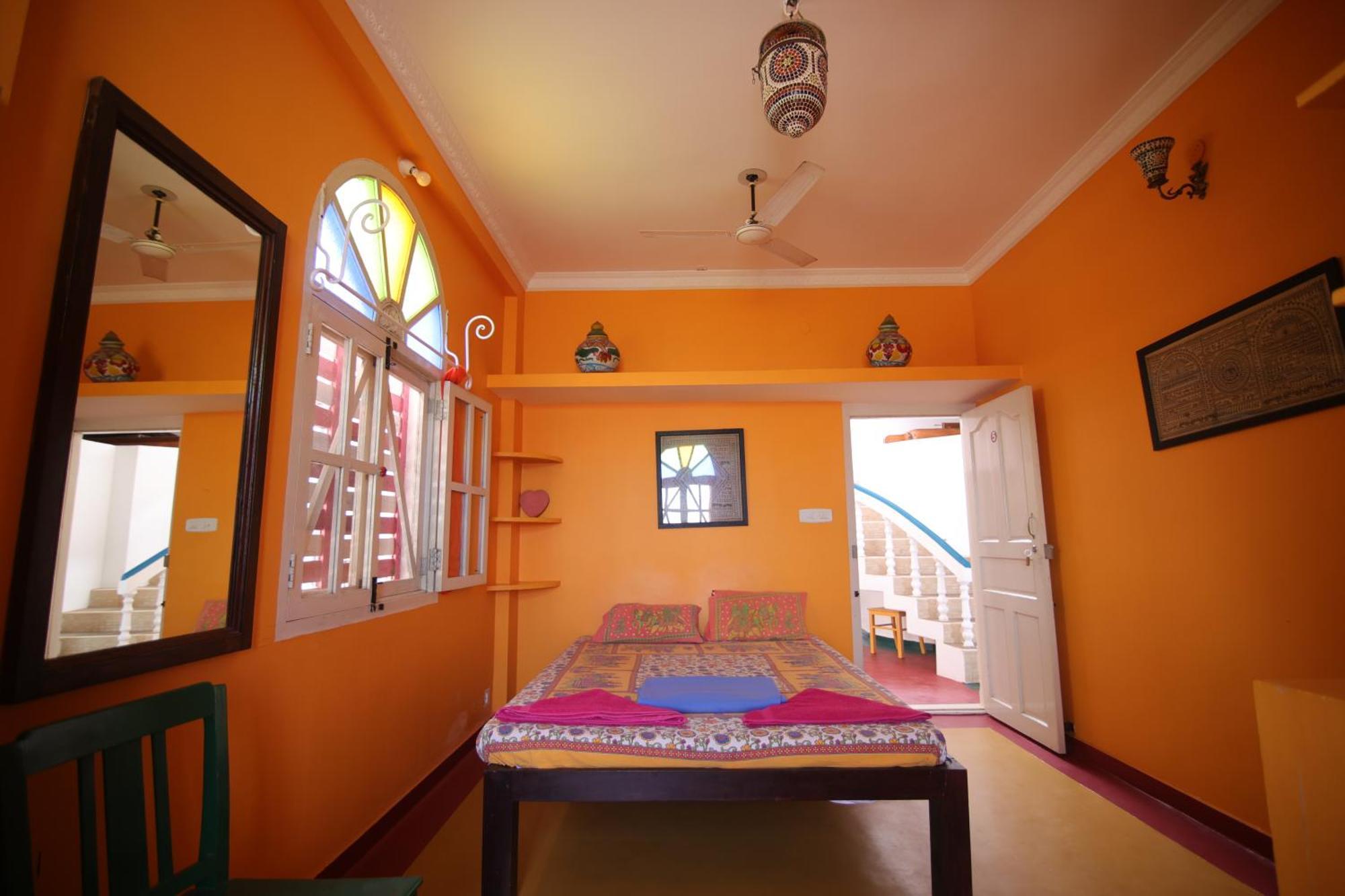 Holi-Wood Guesthouse Puduččéri Exteriér fotografie